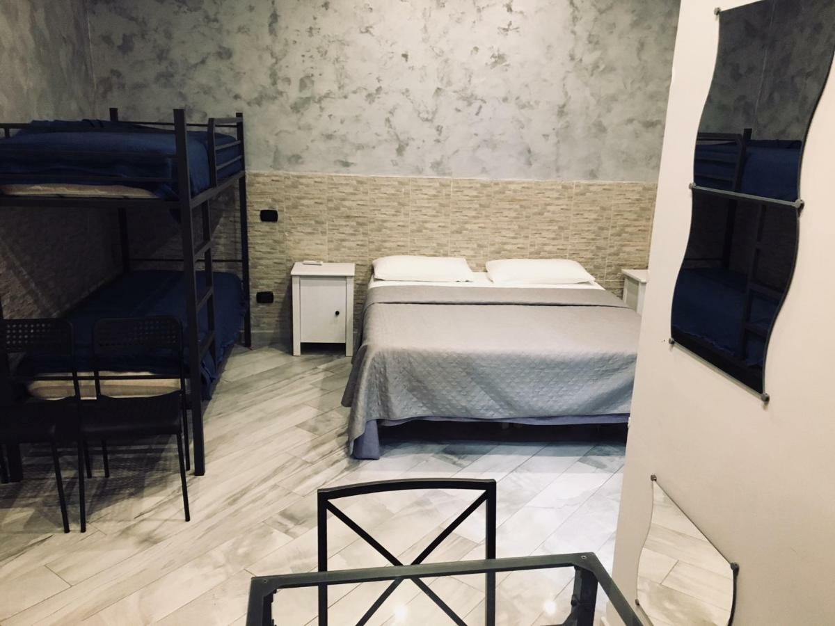Dei Gerolomini Ξενοδοχείο Νάπολη Εξωτερικό φωτογραφία